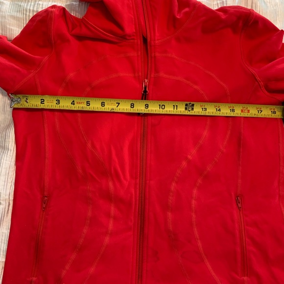 Lululemon athletic jacket - Picture 4 of 4